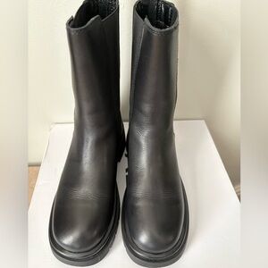 Women Aldo Black Boots - Used